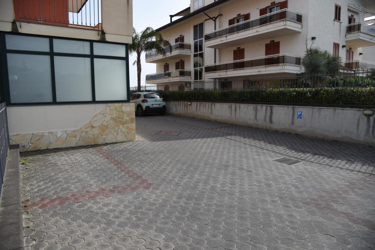 Villa Casa Rosanna Giardini-Naxos Exterior foto